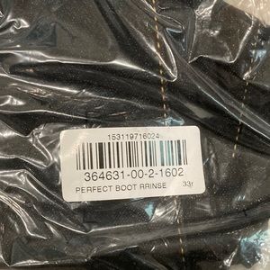 NWT Gap jeans, size 33